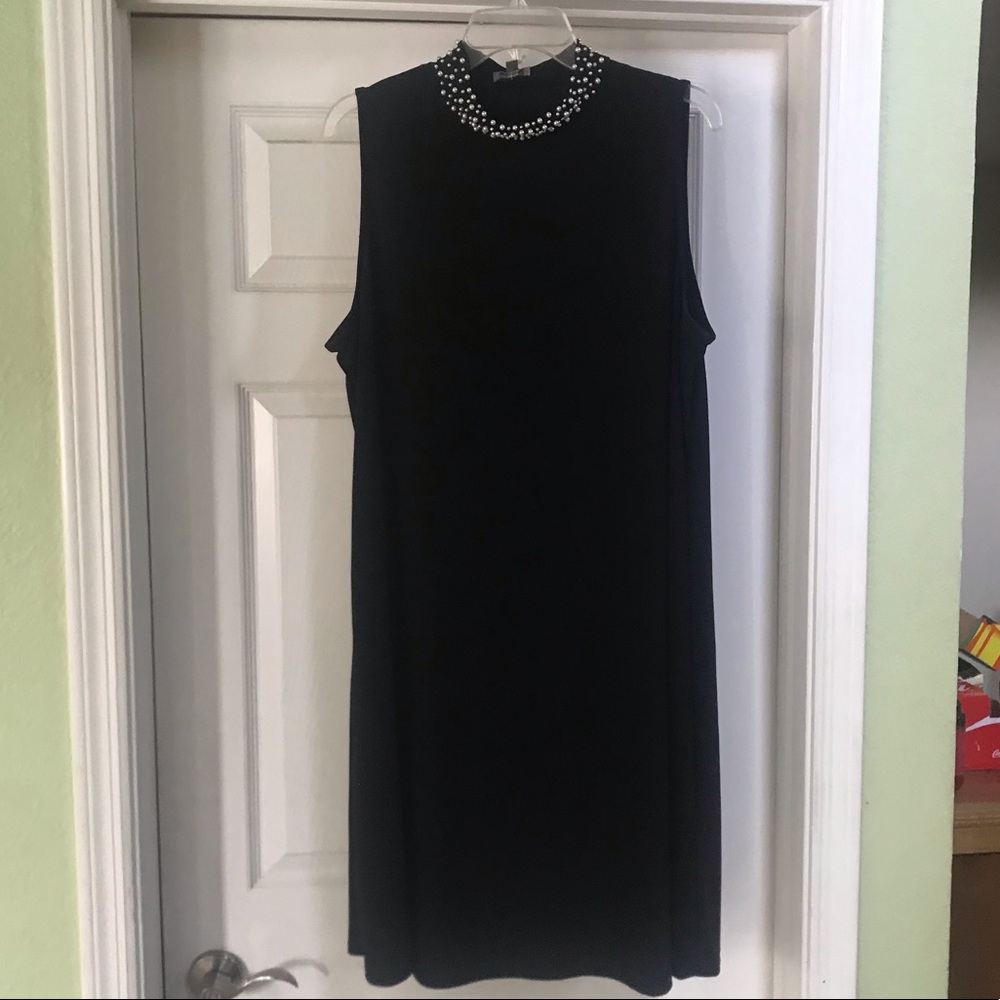 Avenue pearl mock-neck A-like dress